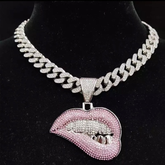 COPY - Unisex Bite Lip Shape Pendant Necklace with 13mm Crystal Chain. Rhinesto… - Picture 1 of 5
